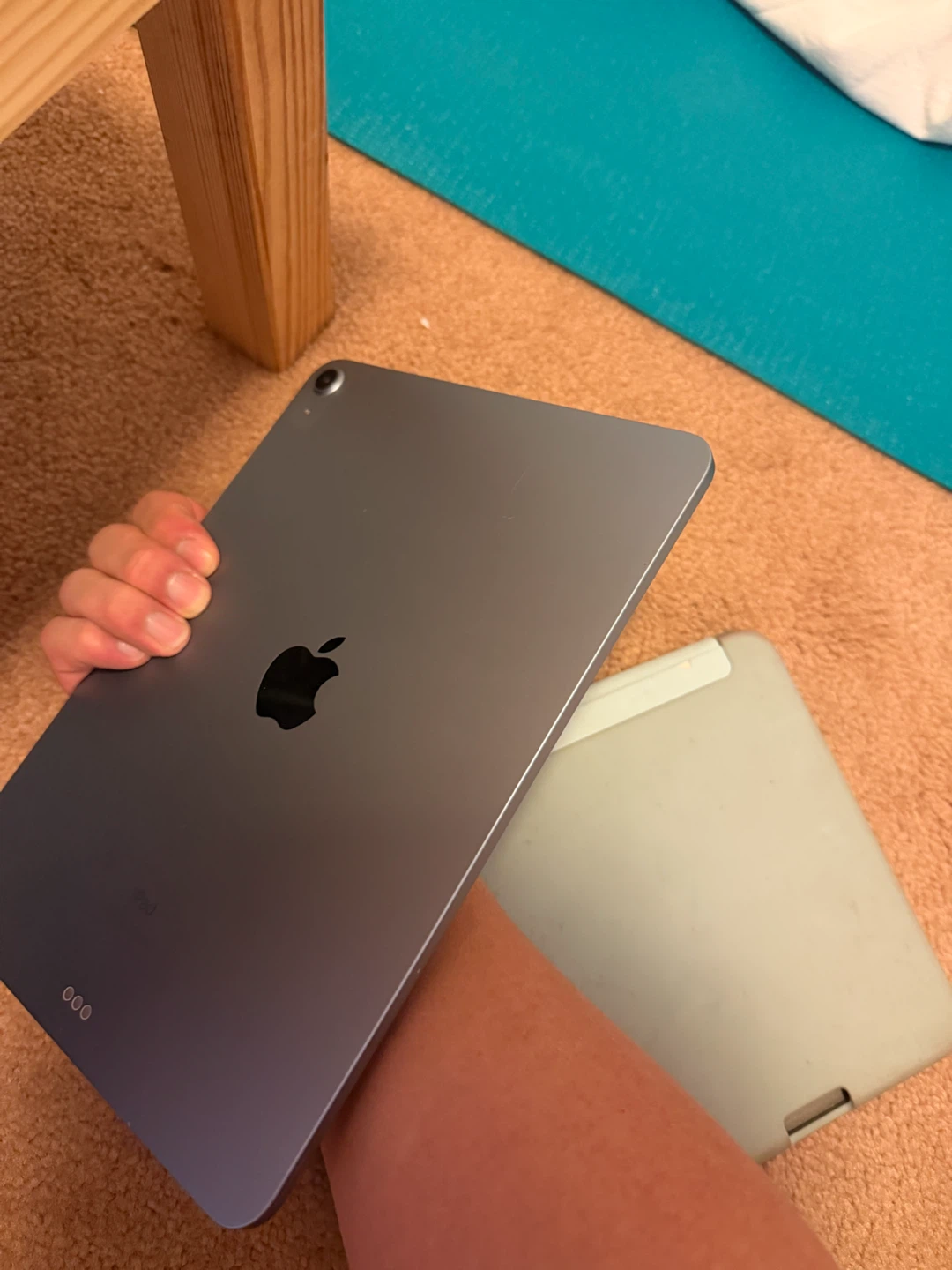 iPad Air 4, sky‑blue colour.IPAD AIR 4th gen - photo 2