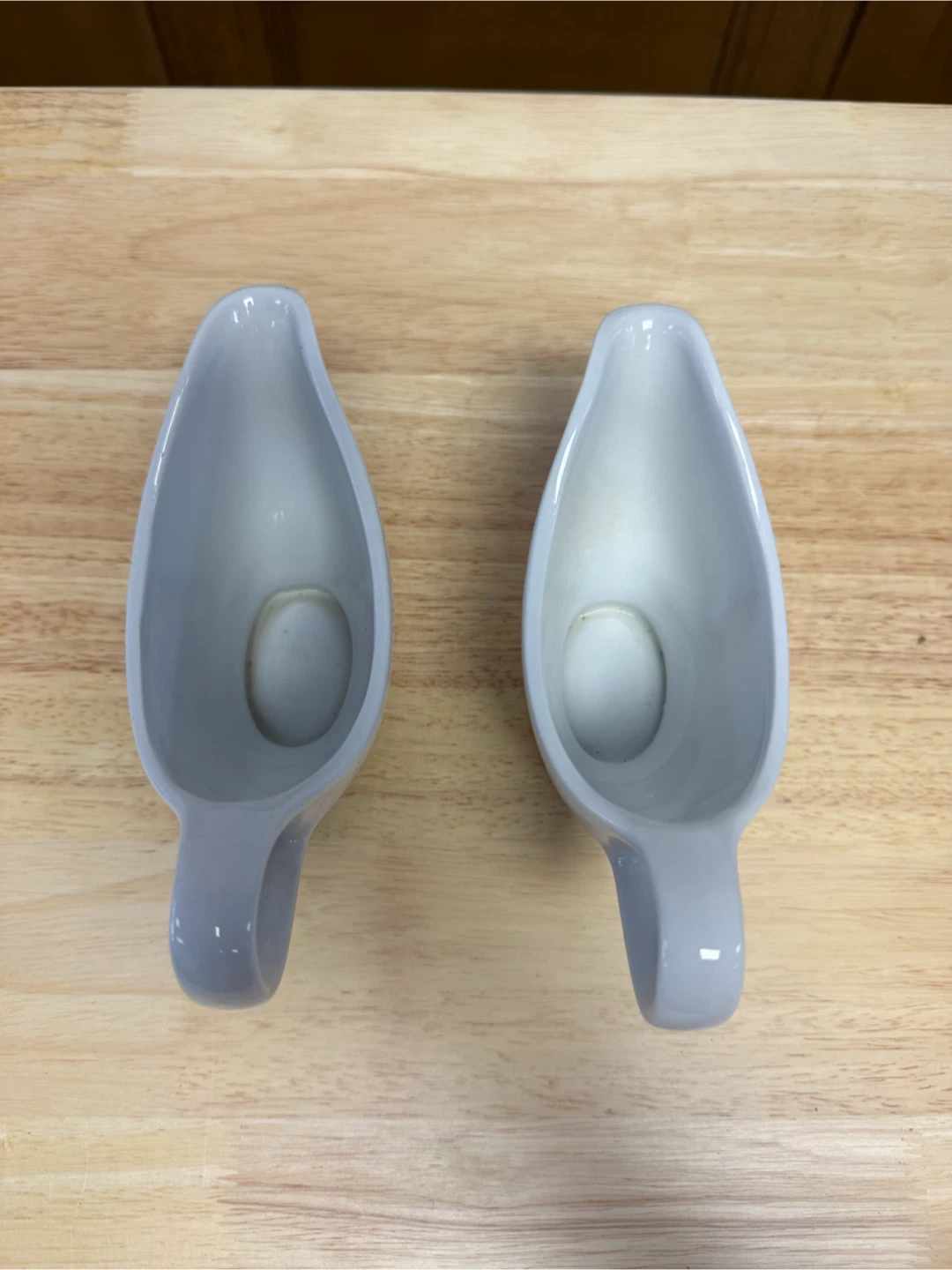 Two White Ceramic Gravy Boats - photo 3