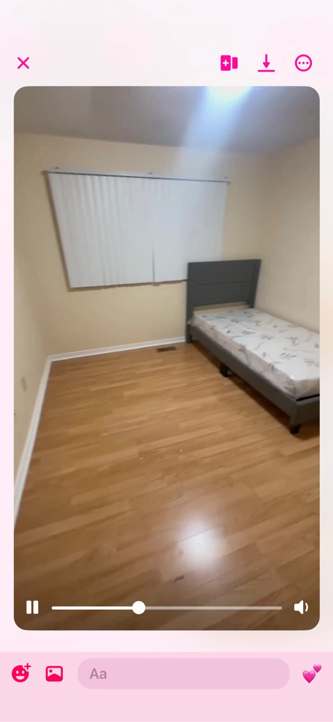 Room for rent upstairs Brampton - photo 4