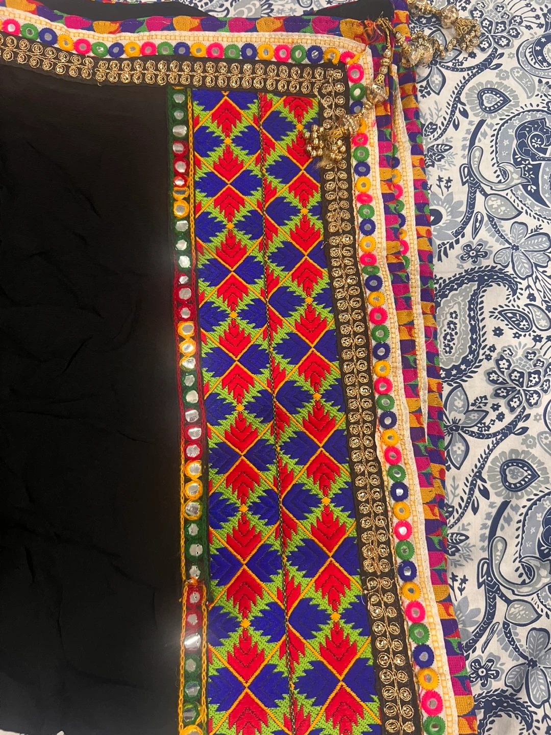 Black Embroidered Traditional Dupatta - photo 3