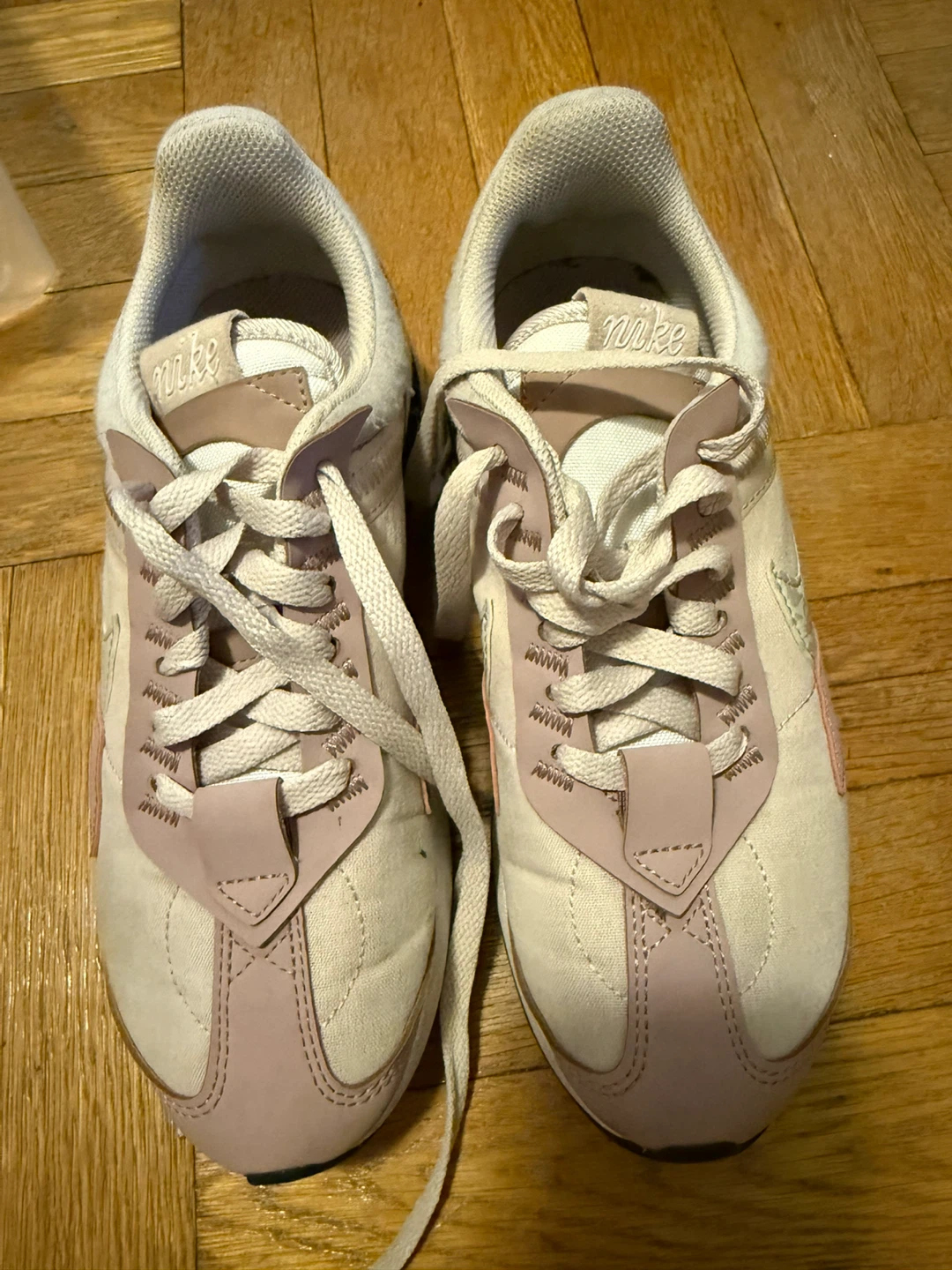 WMNS AIR MAX PRE-DAY 'CAMO SWOOSH - VENICE PLUM FOG' SIZE 6 - photo 2