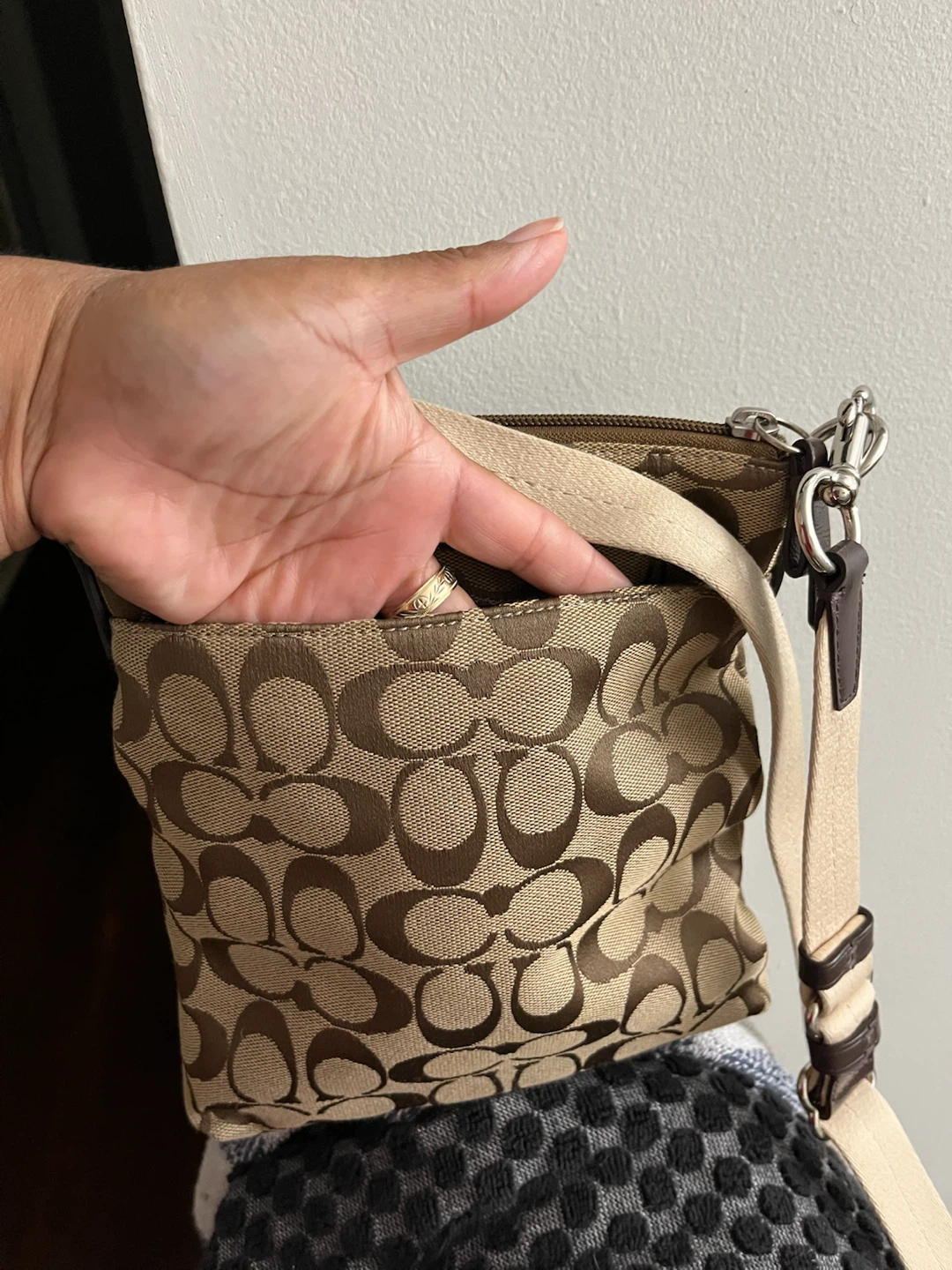 Coach Signature Canvas Crossbody Bag