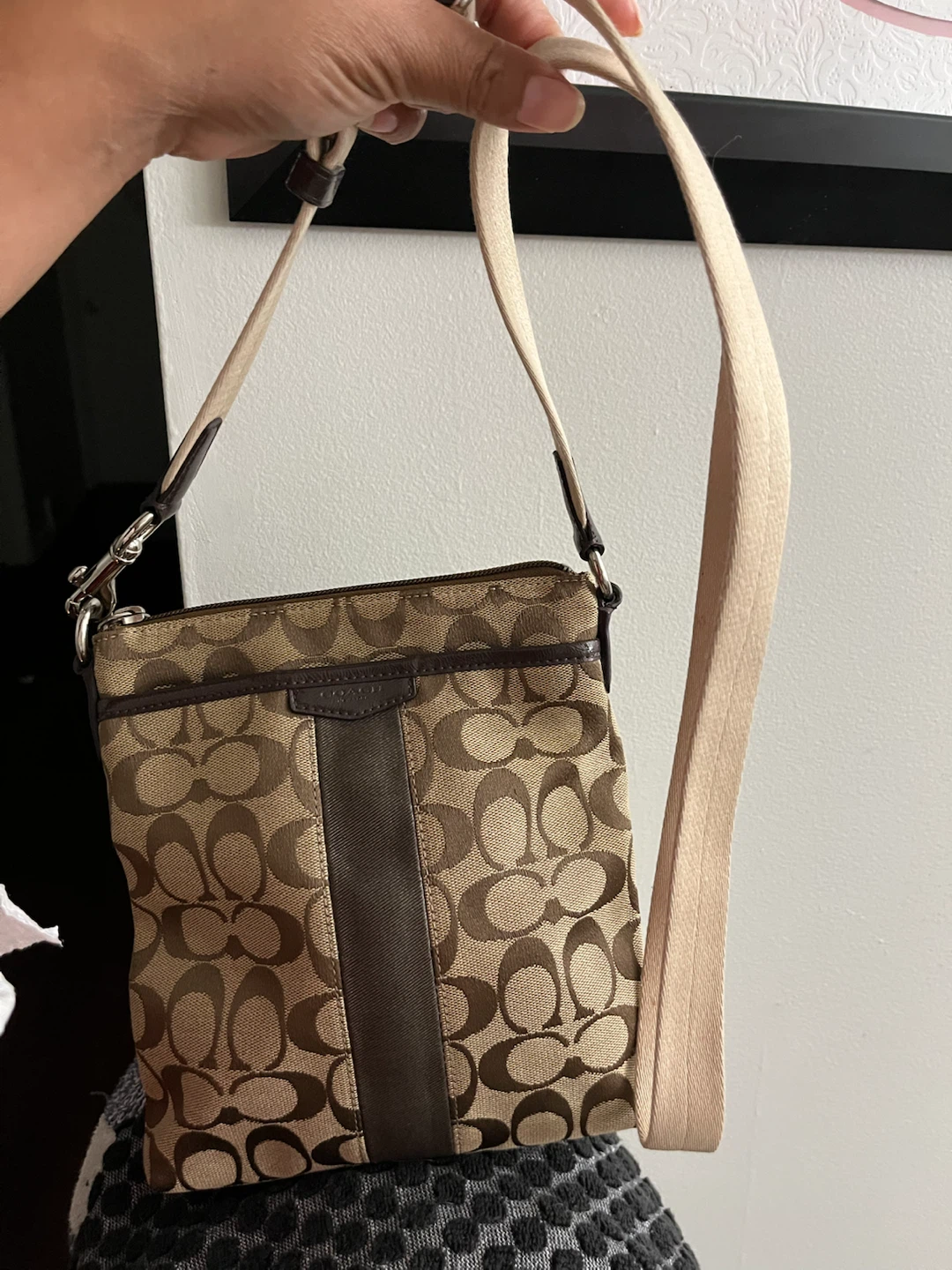 Coach Signature Canvas Crossbody Bag - photo 2