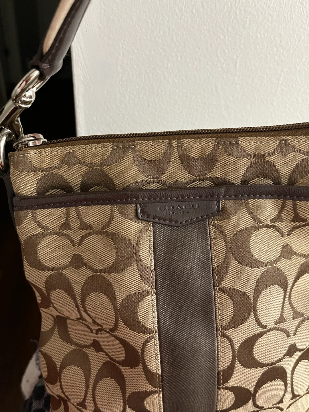Coach Signature Canvas Crossbody Bag - photo 3