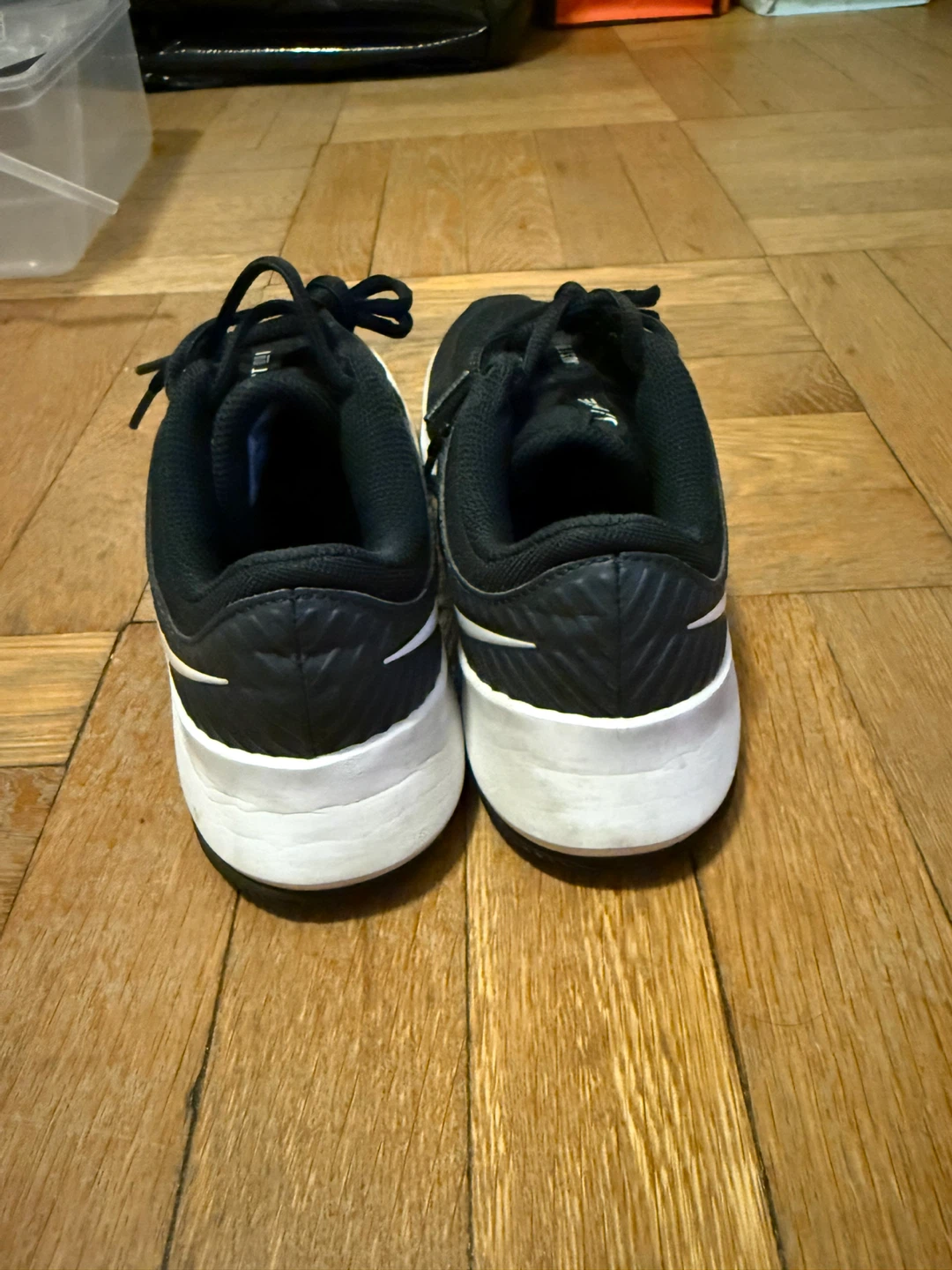 Nike MC Trainer Sneakers women’s size 6 - photo 5