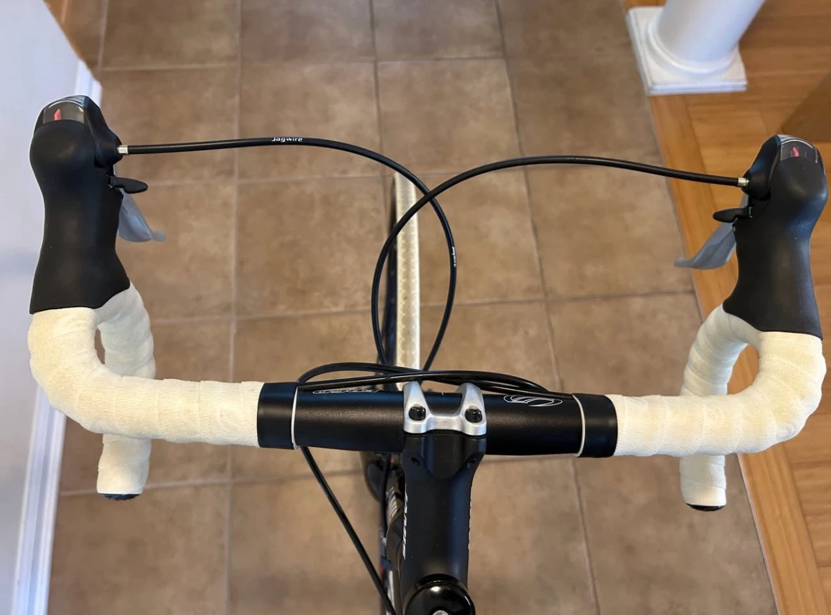 Jamis Ventura Sport Road Bike - photo 4