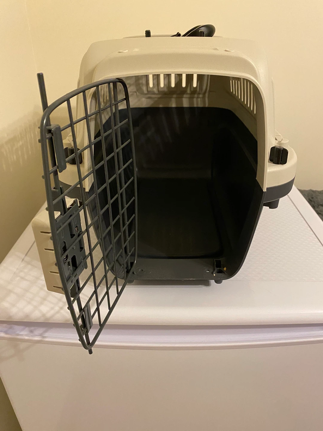 Pet Carrier - 2 available - photo 3