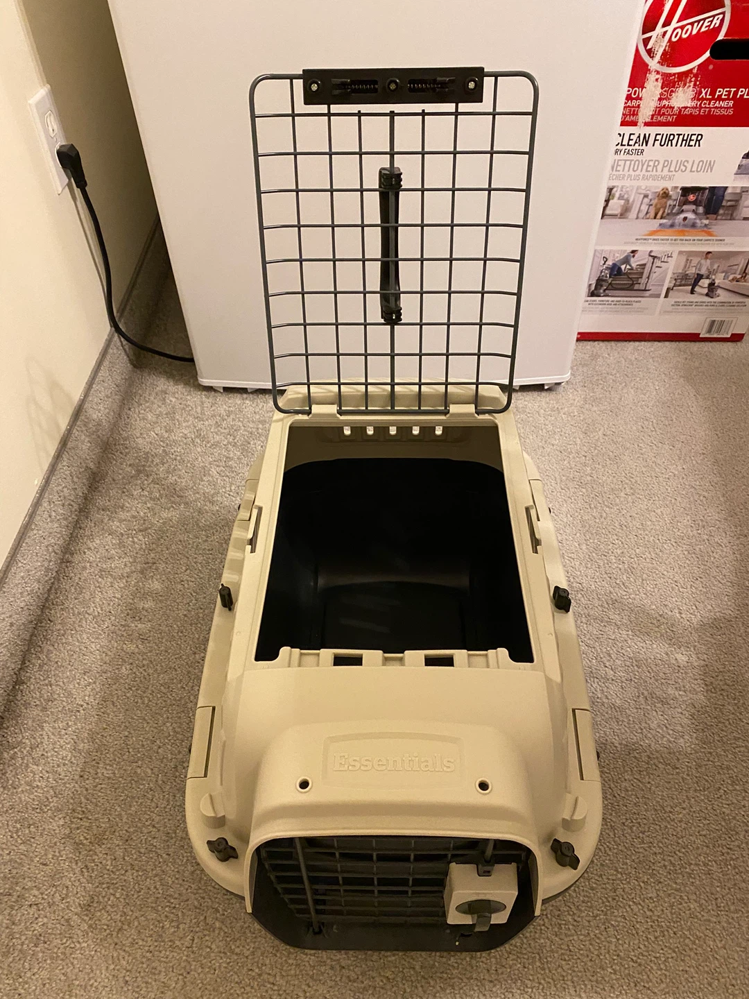 Pet Carrier - 2 available - photo 5