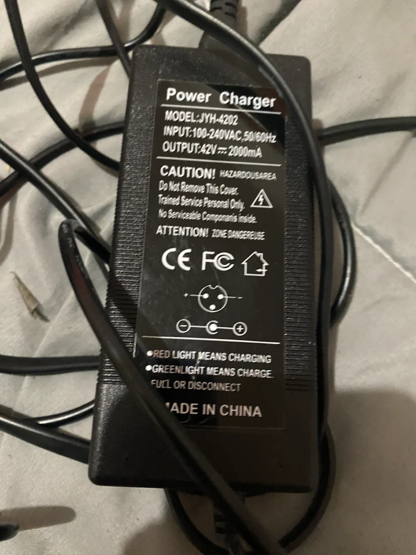 JYH-4202 Power Charger 42V 2000mA - photo 2