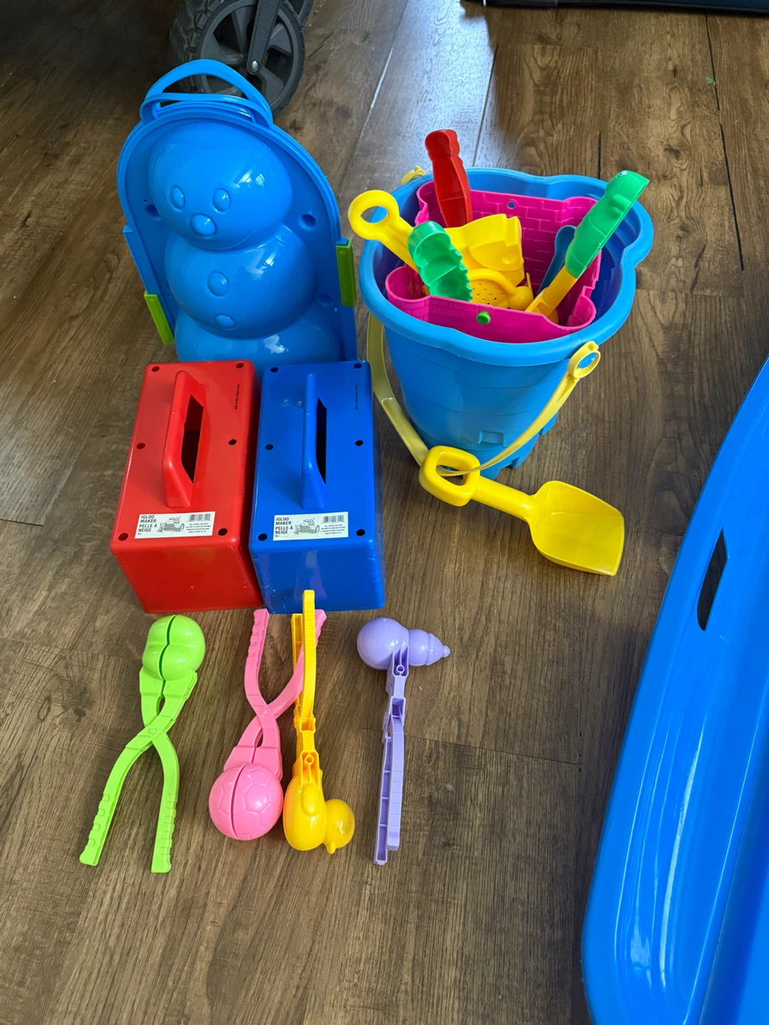 Kids Snow Sled and Winter Toy Sets - photo 2