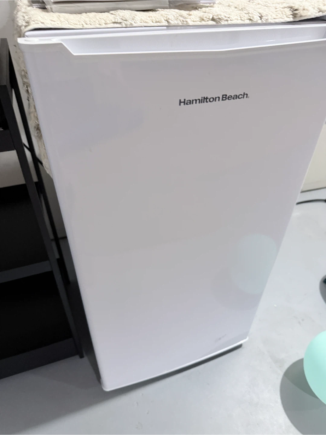 Hamilton Beach Compact Refrigerator - photo 3