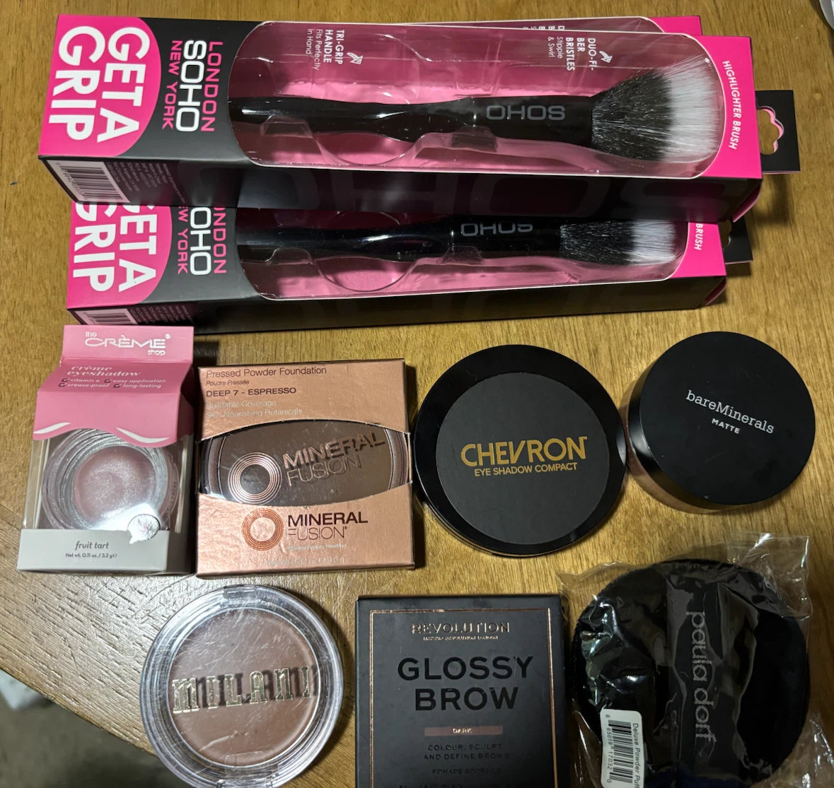 NEW-CLEARANCE-Assorted Makeup and Beauty Tool Collection
