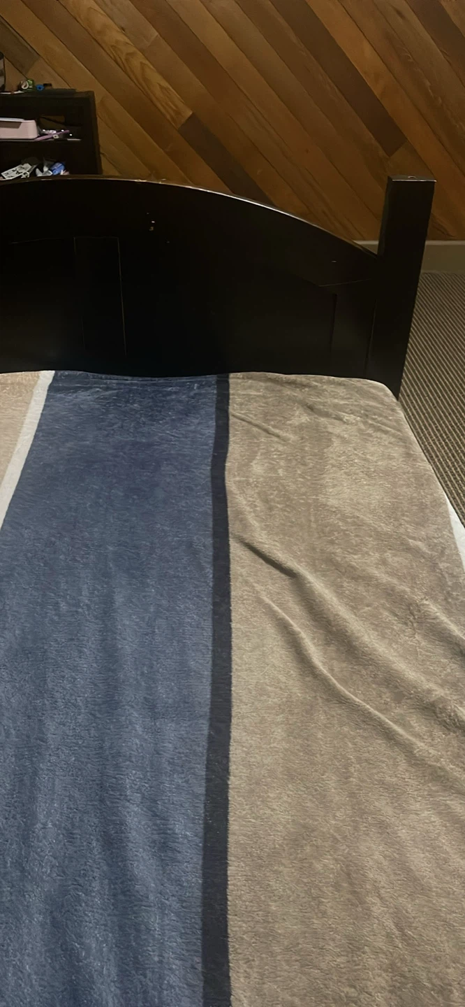 Fan, 2 black chairs , single wooden bed with mattress - photo 2