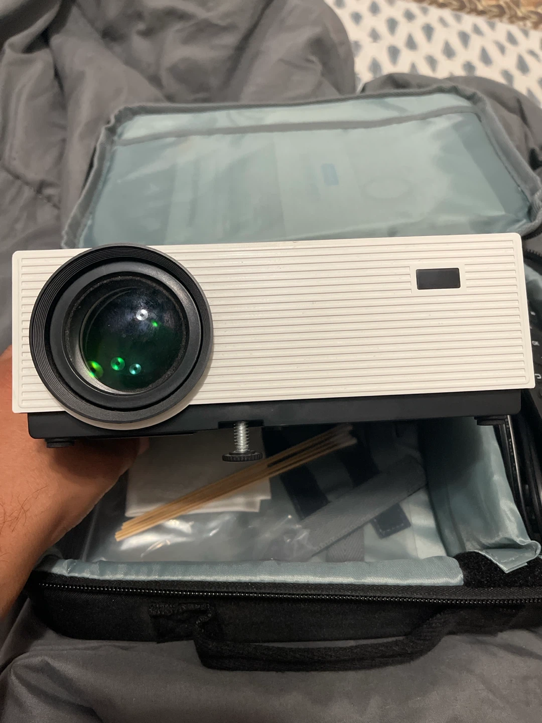 Acrojoy SK 518W Portable Projector - photo 3