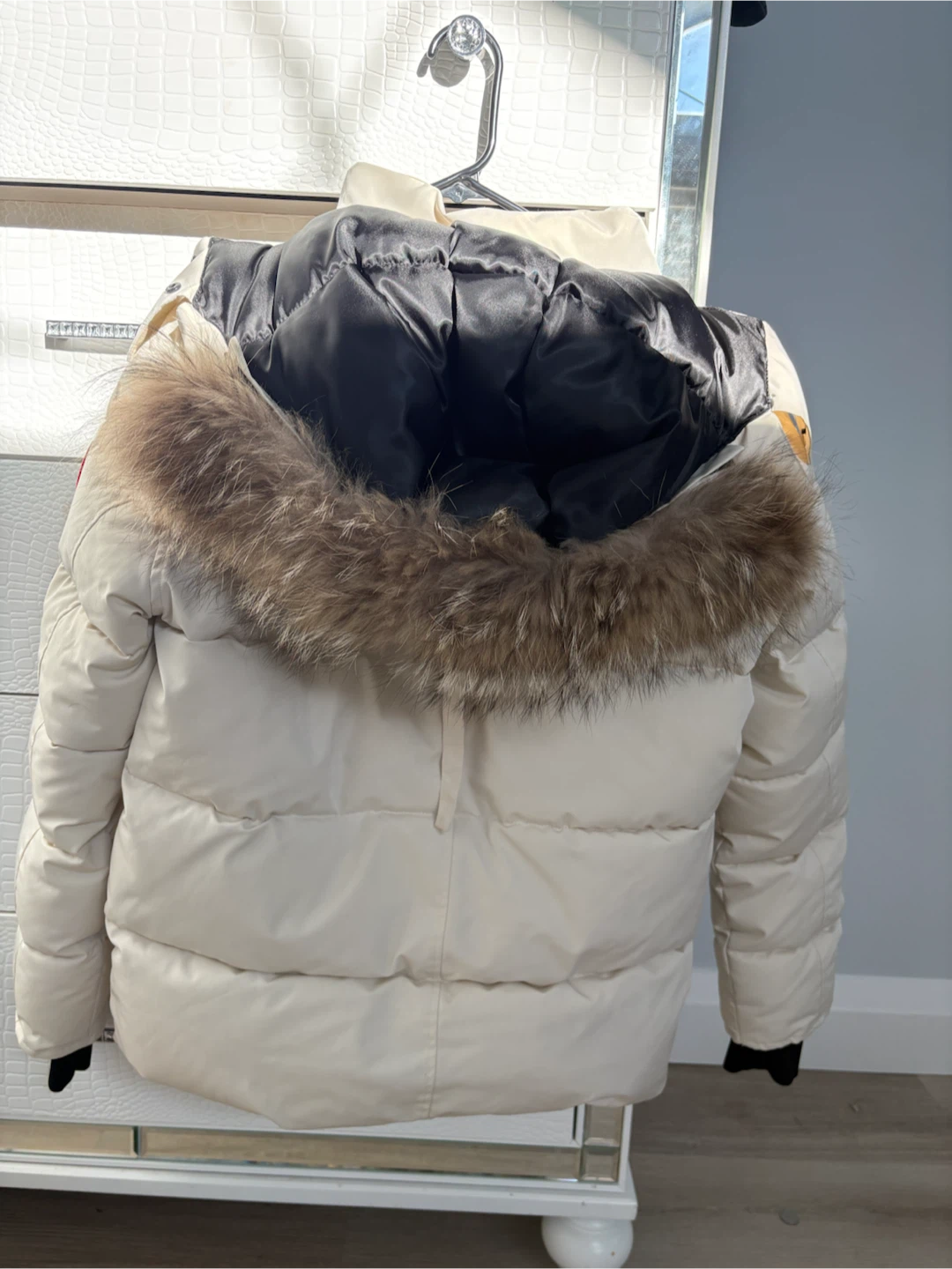 Canada Goose White Down Jacket - photo 3