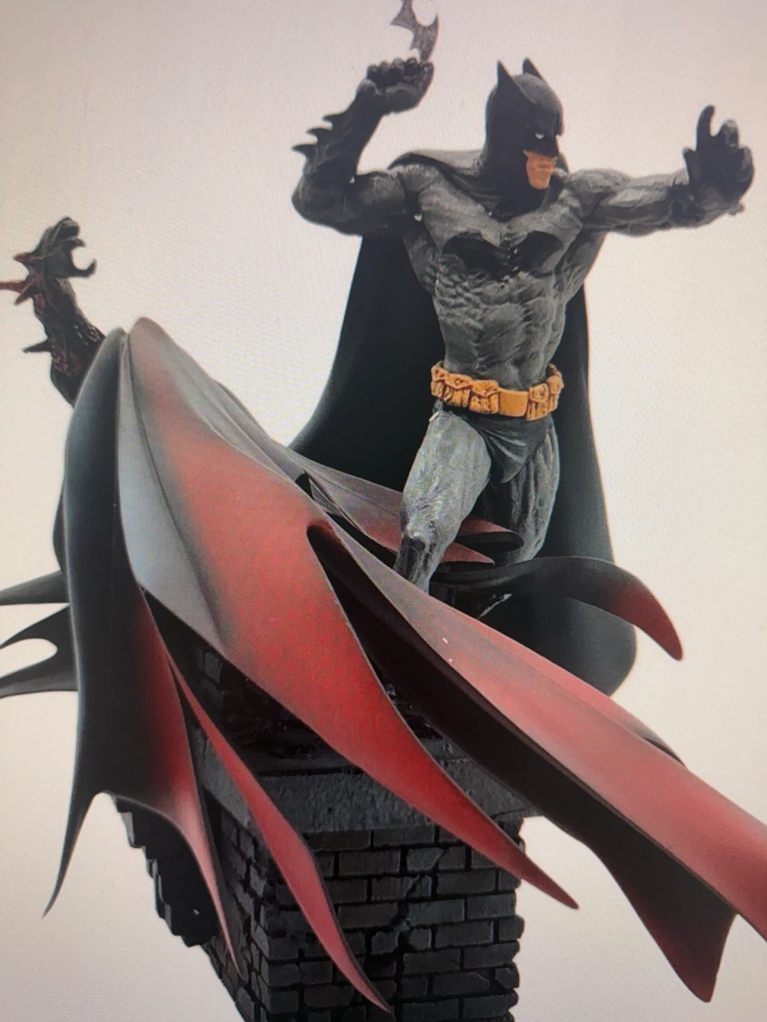 McFarlane Toys Spawn and Batman Collectable Statue - photo 3