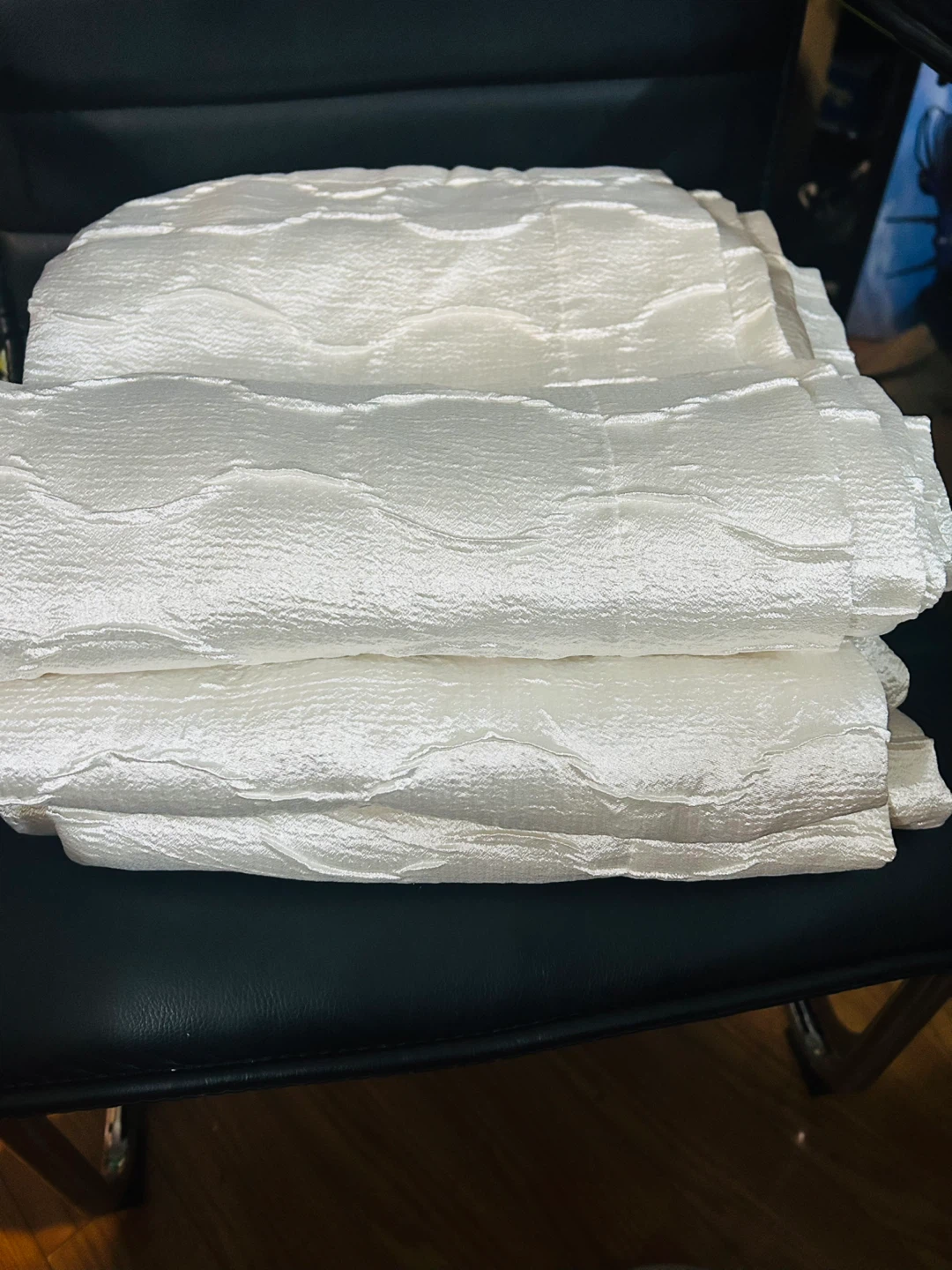 Cream textured curtains 3 pieces Size 135cm*235cm - photo 3