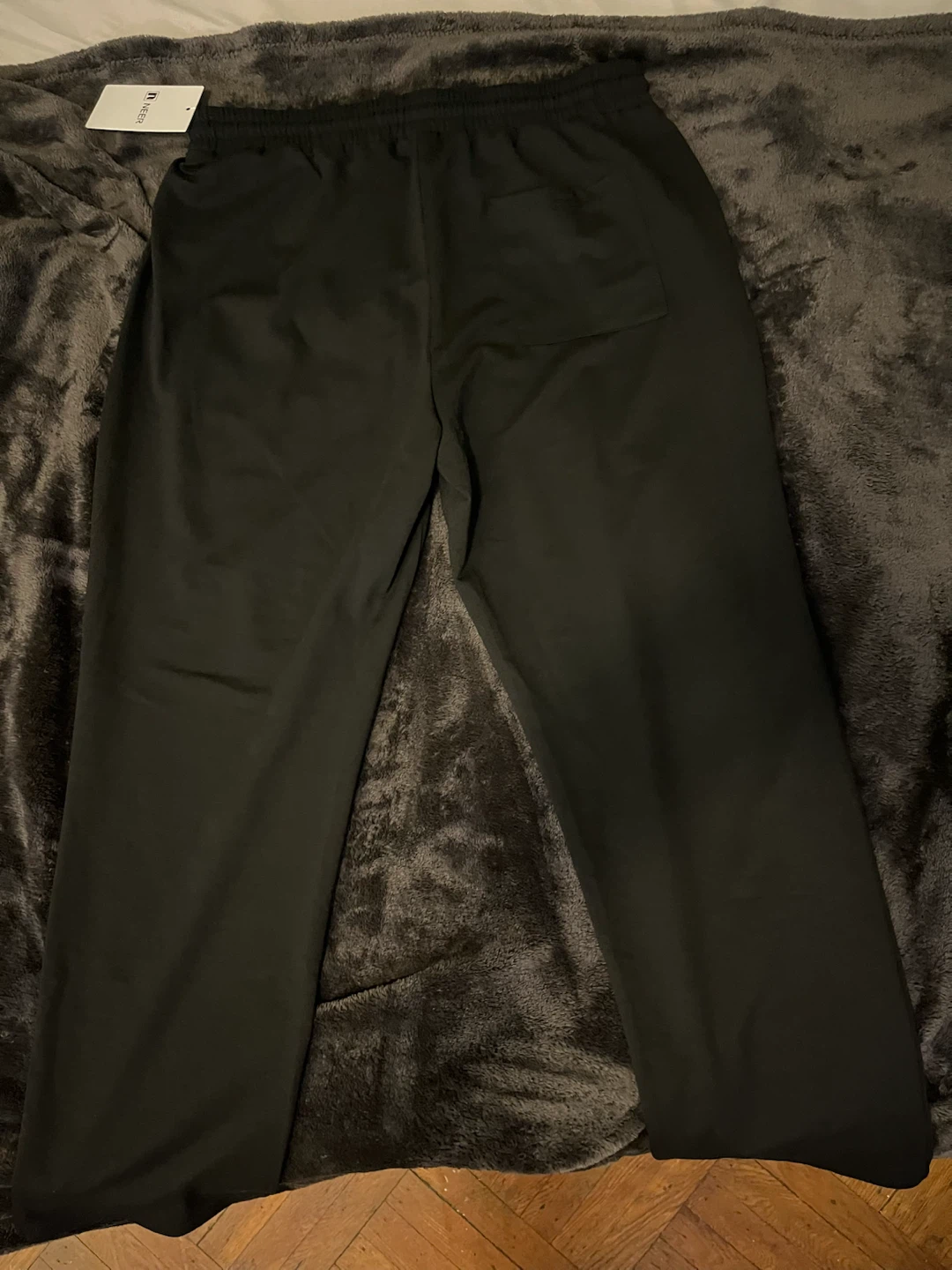 NEER Black Drawstring Sweatpants - photo 4