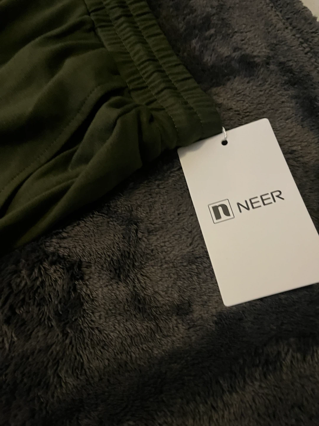 NEER Olive Green Joggers Size large - photo 2