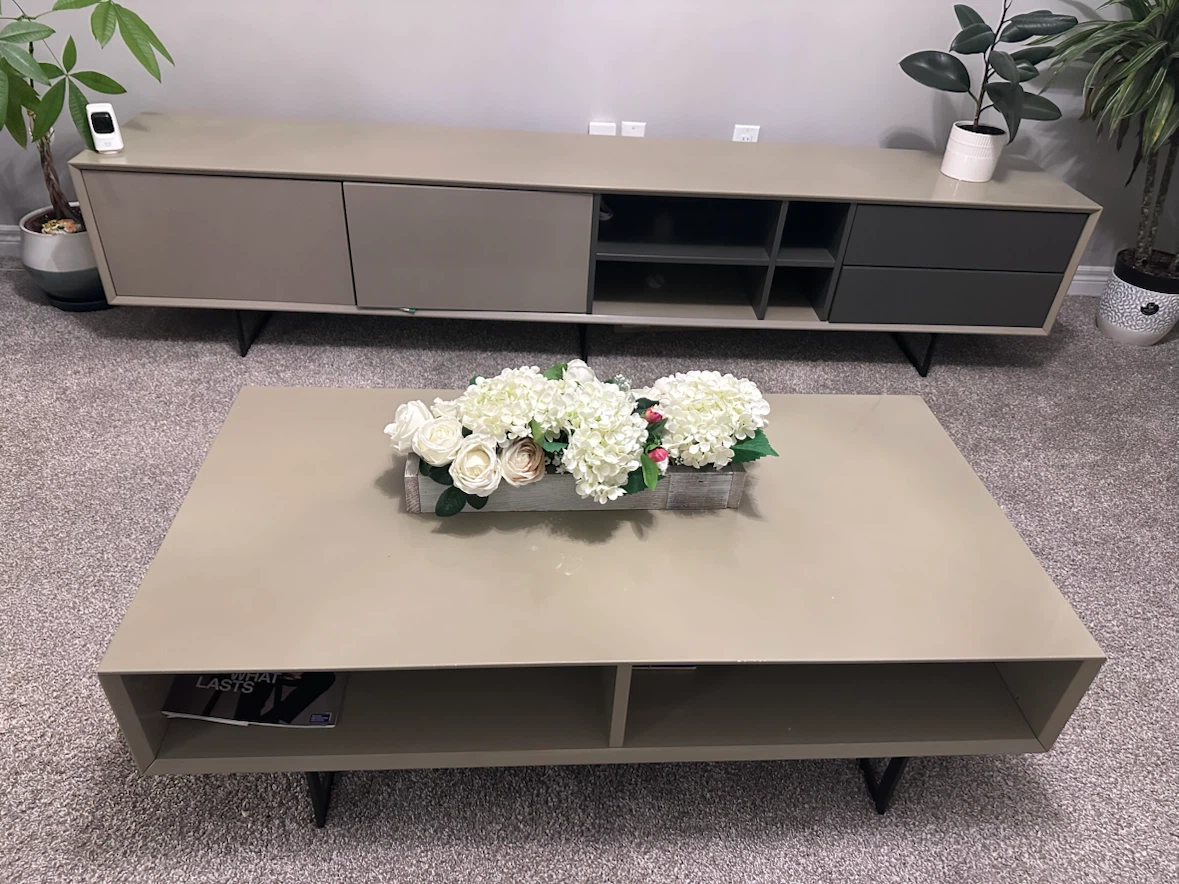 Modern TV Media Console and coffee table - photo 2