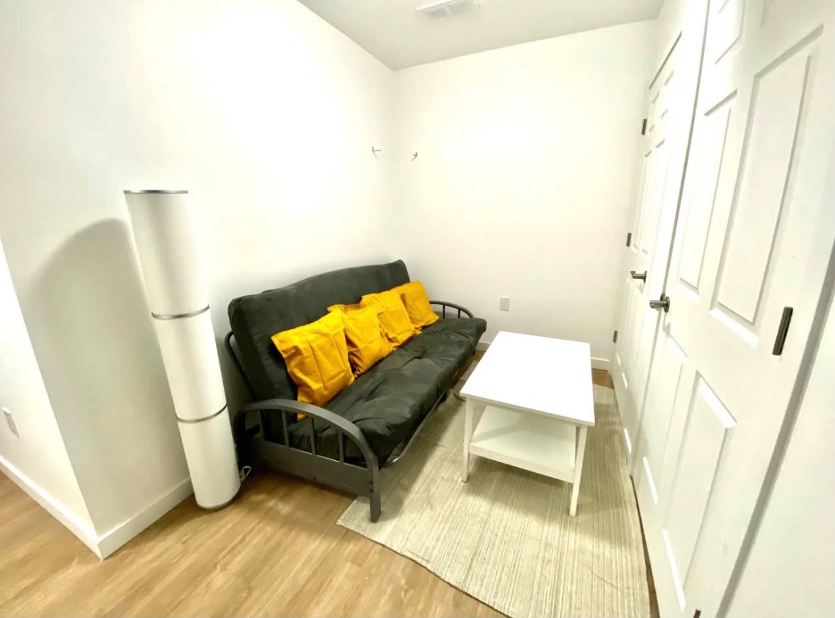Apartment for Rent in Toronto - photo 5