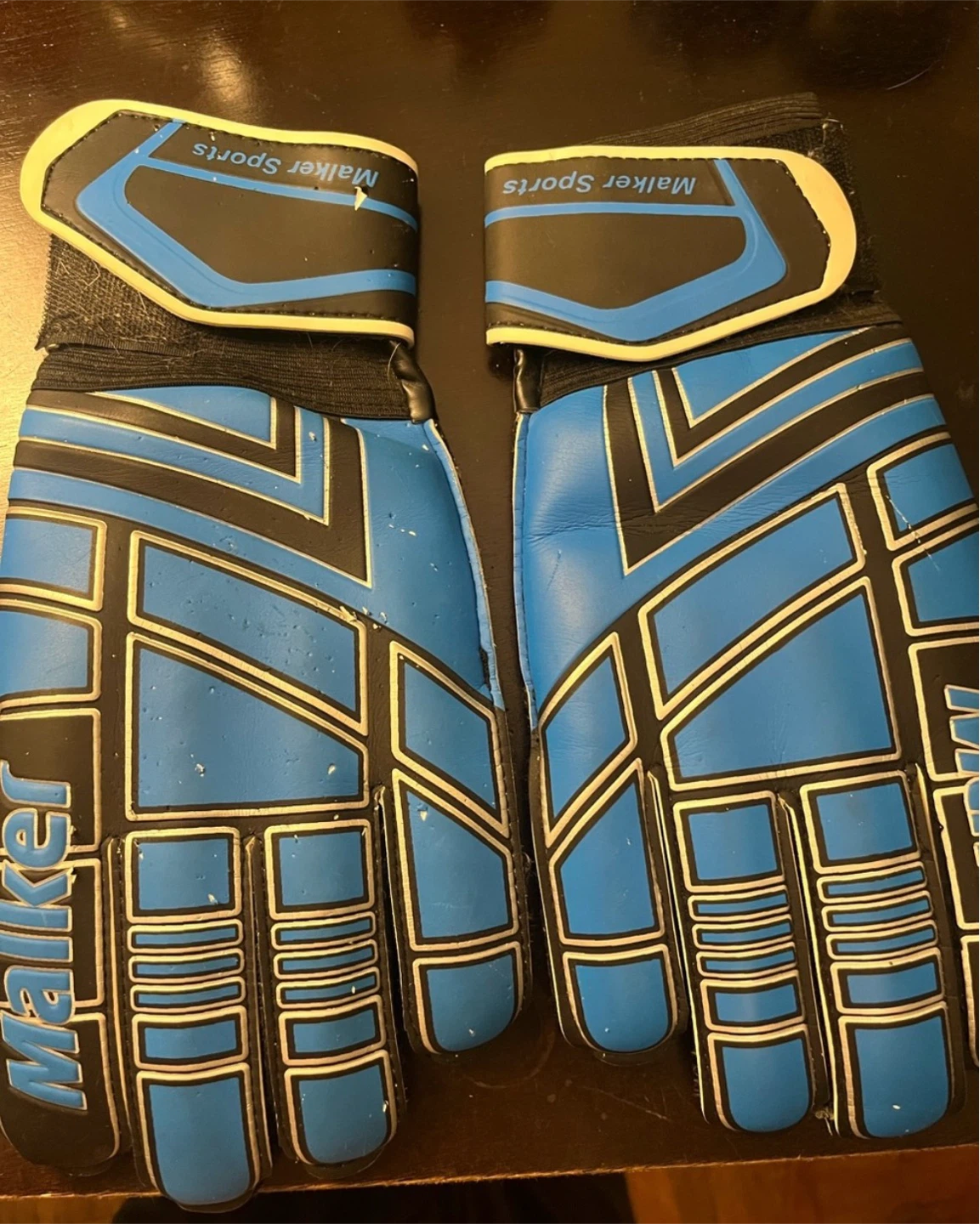Malker Sports Soccer Goalkeeper Gloves