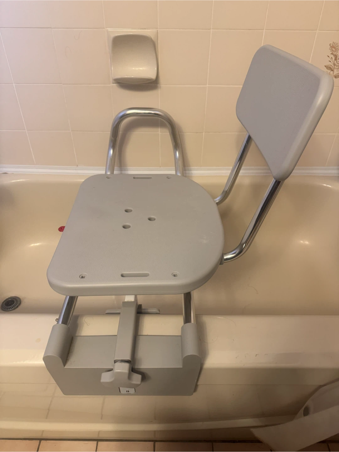 Adjustable Bathtub Transfer Bench - photo 2