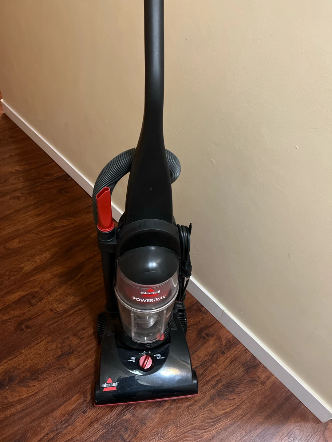Bisell PowerTrack high power vacuum
