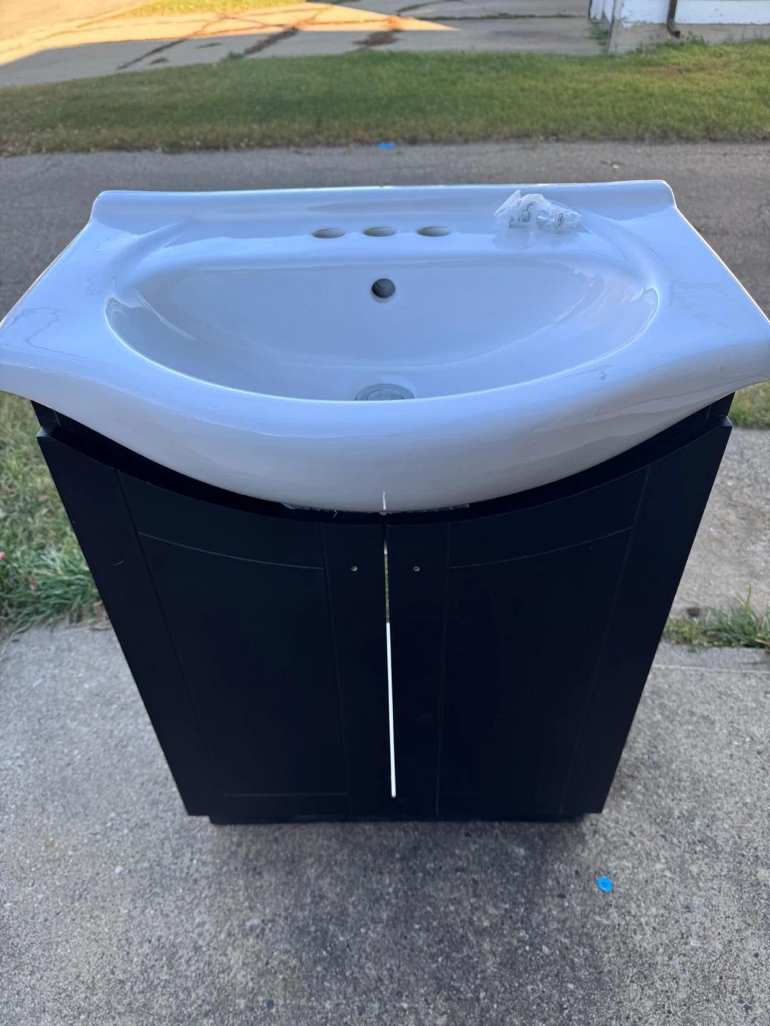 Magick Woods 24” Bathroom Vanity Ceramic Sink – Black Cabinet