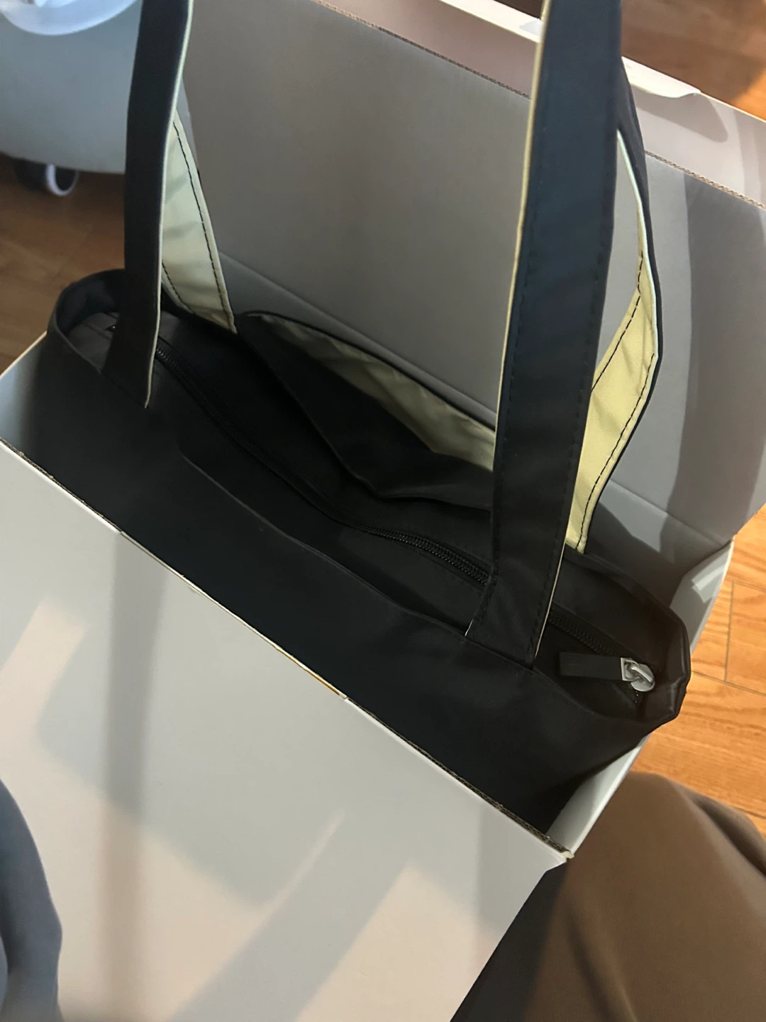 Brand New Medela Freestyle Flex Breast Pump - photo 2