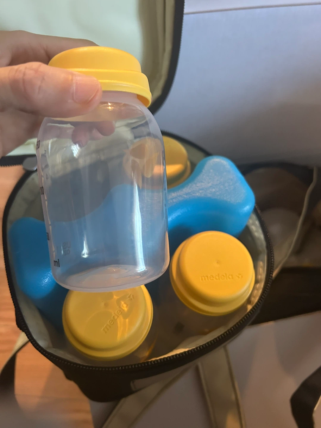 Brand New Medela Freestyle Flex Breast Pump - photo 5