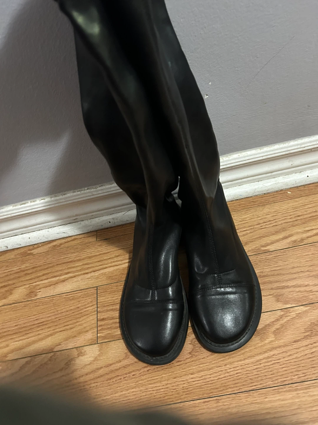 Black Knee-High Boots women Size 8 - photo 2