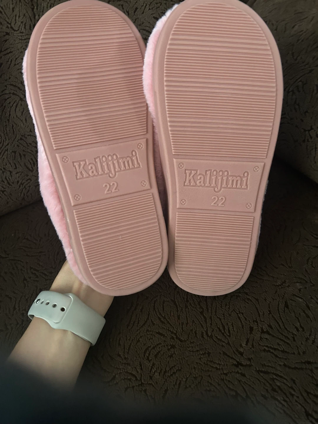 Brand New  Kids Pink Plush Slippers Size 22 - photo 4