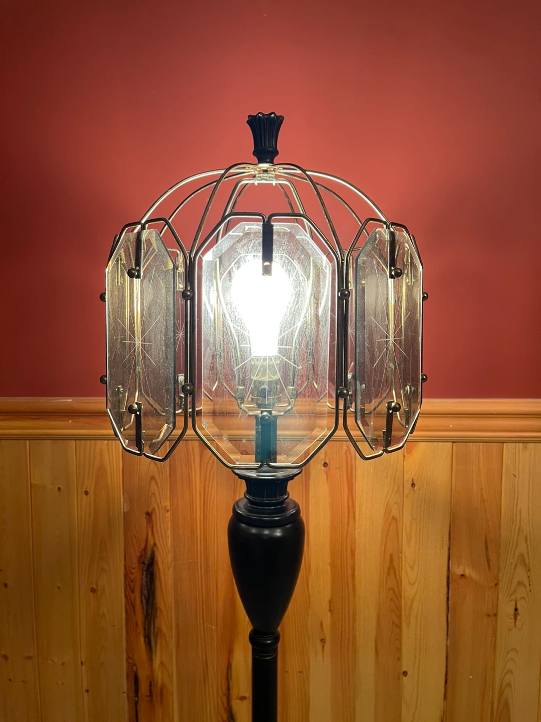 A beautiful vintage stained glass floor lamp - photo 2