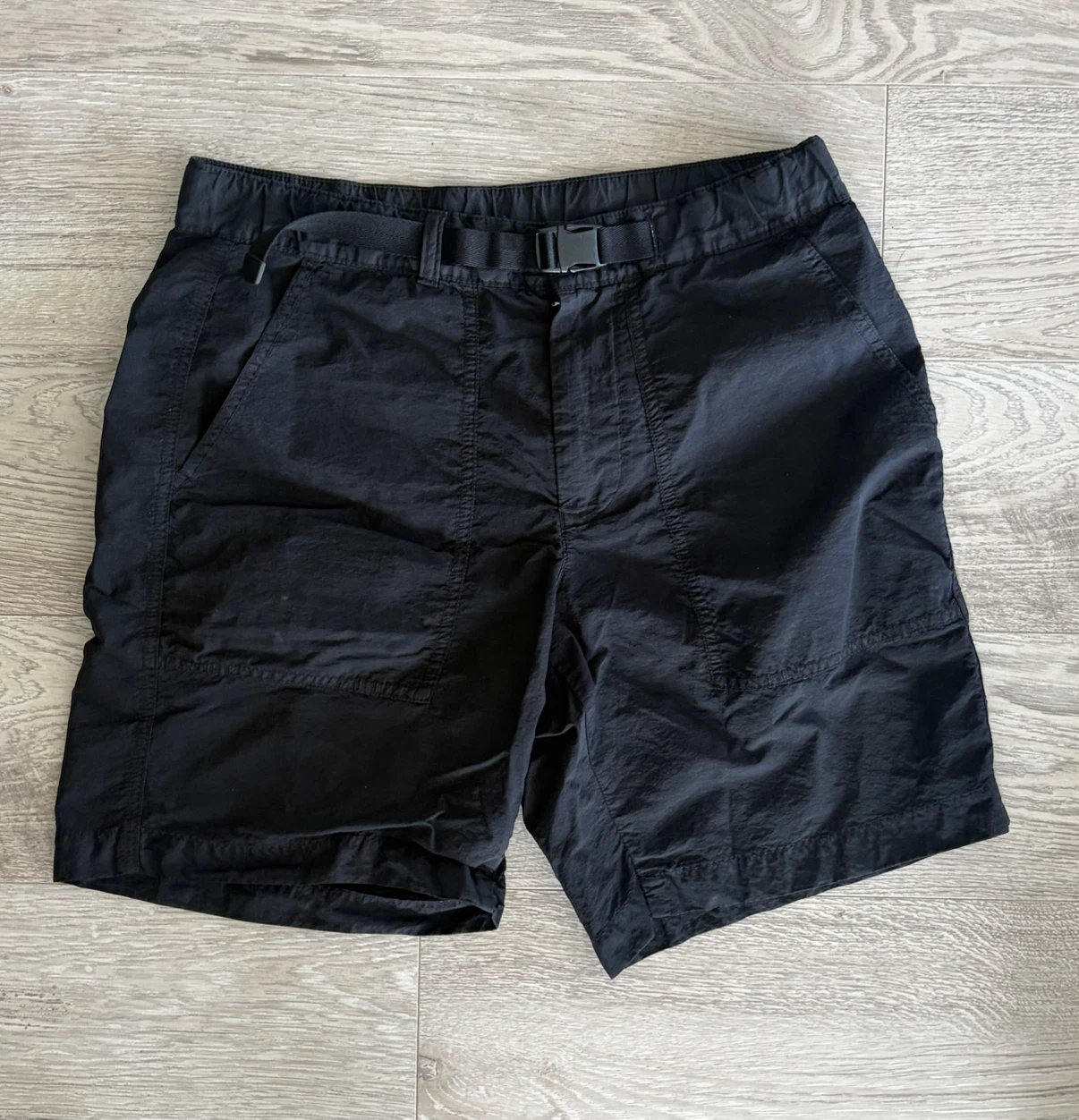 Uniqlo Black Geared Shorts