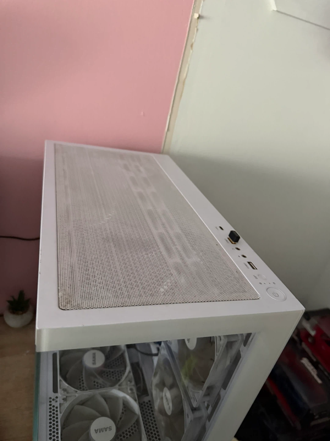 Trading my gaming pc setup for gaming laptop - photo 4