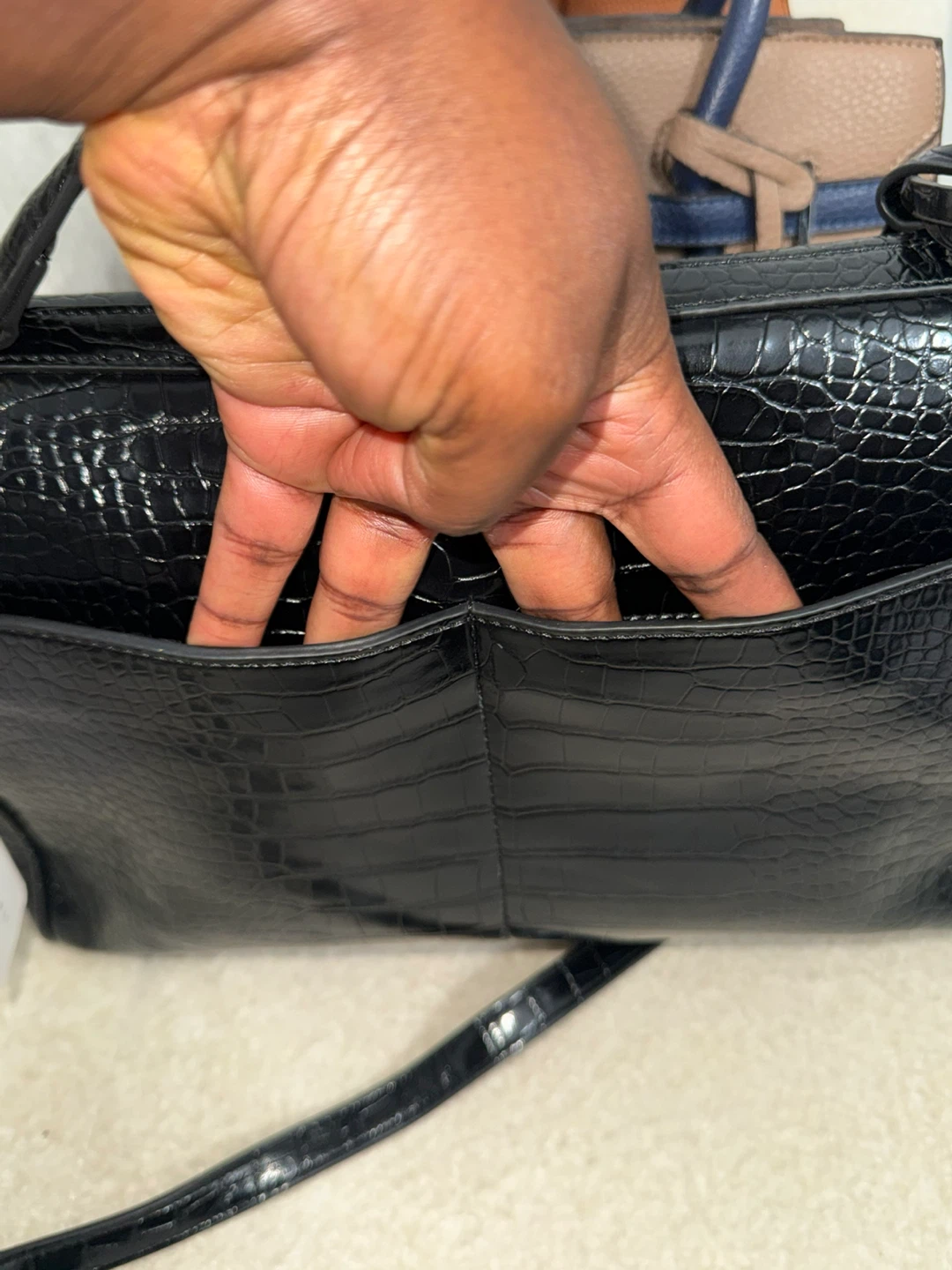 CK Black Croc Pattern Laptop/Handbag - photo 4