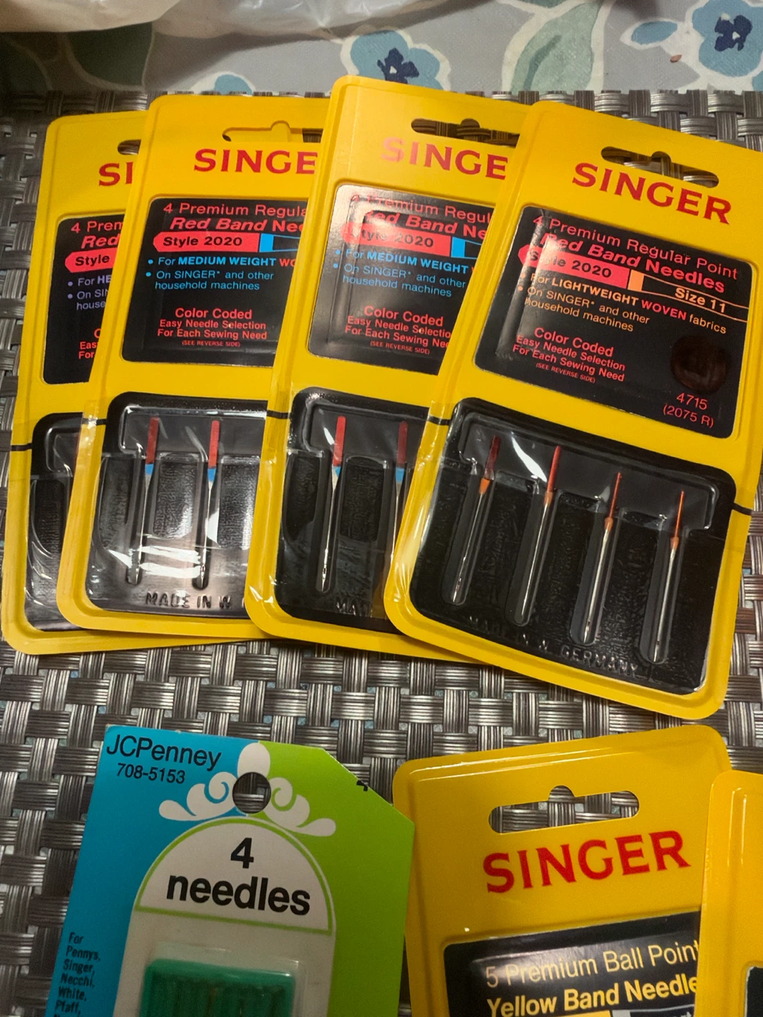 Assorted Vintage Sewing Machine Needles Collection - photo 2