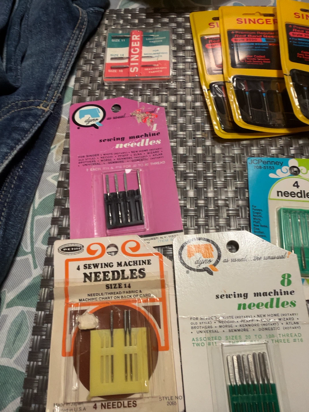 Assorted Vintage Sewing Machine Needles Collection - photo 4