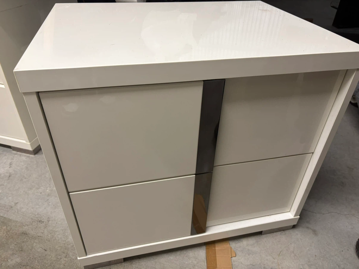 Nightstands - photo 5