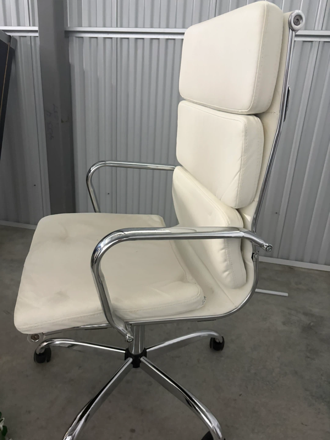 Assorted Home Seating Collection - photo 3