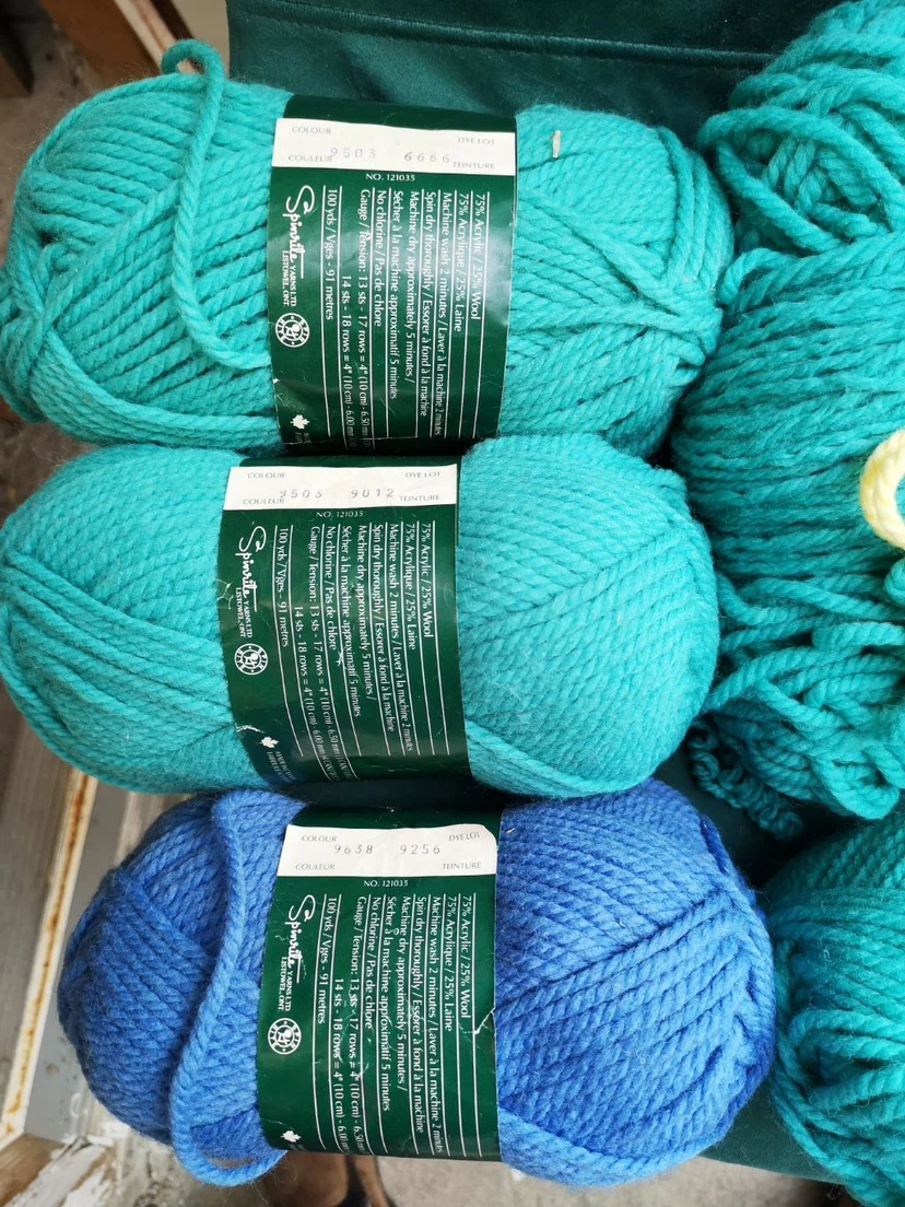 Spinrite Yarn Bundle - 7 Skeins