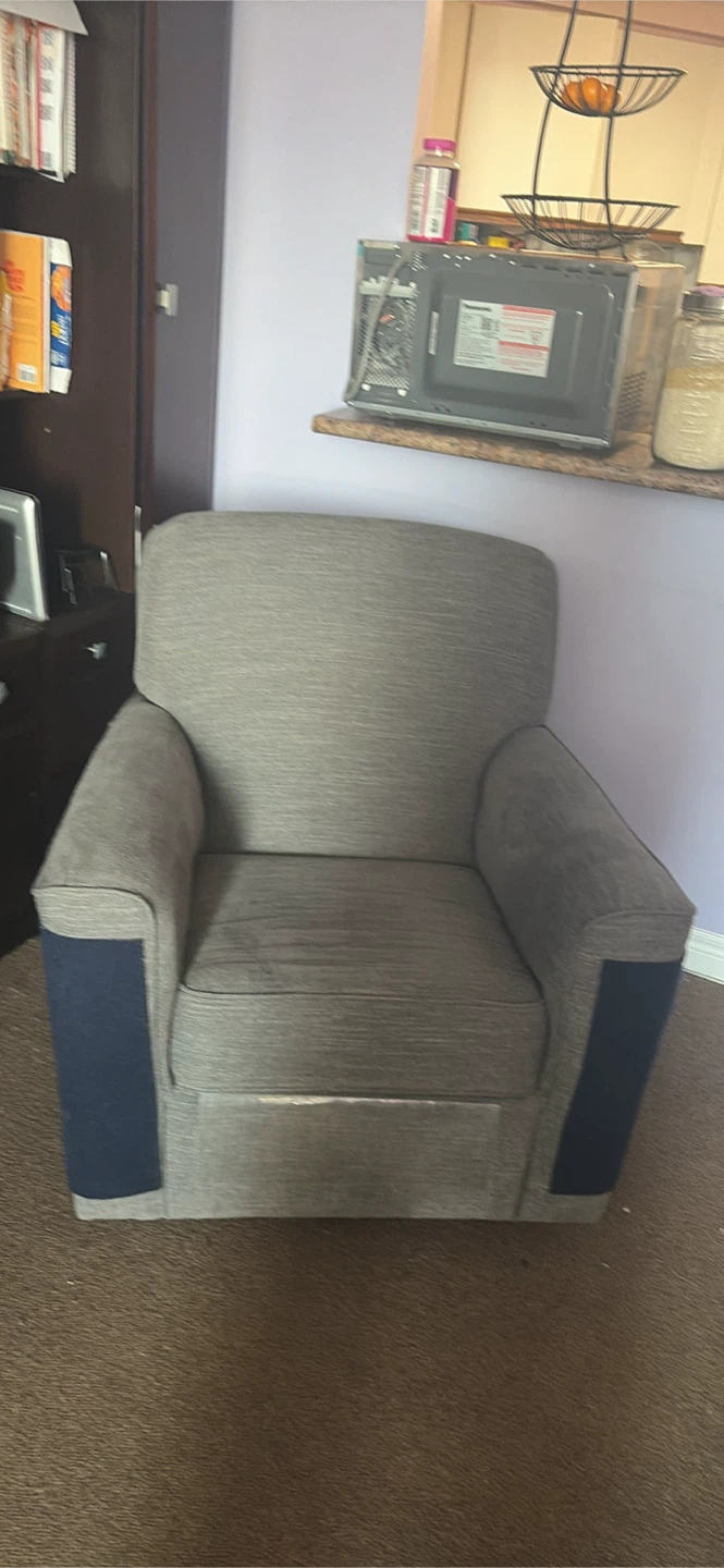 Sofa and chair - photo 4