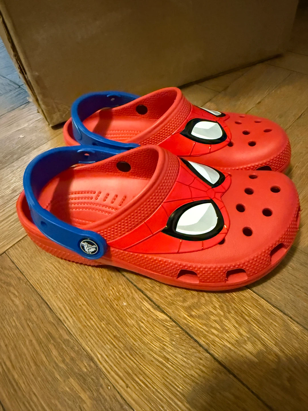 Kids size 3 Marvel Spider-Man Crocs - photo 5