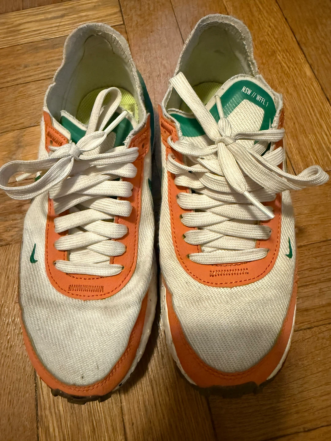 Women’s size 6 Nike Waffle One Sneakers - photo 2