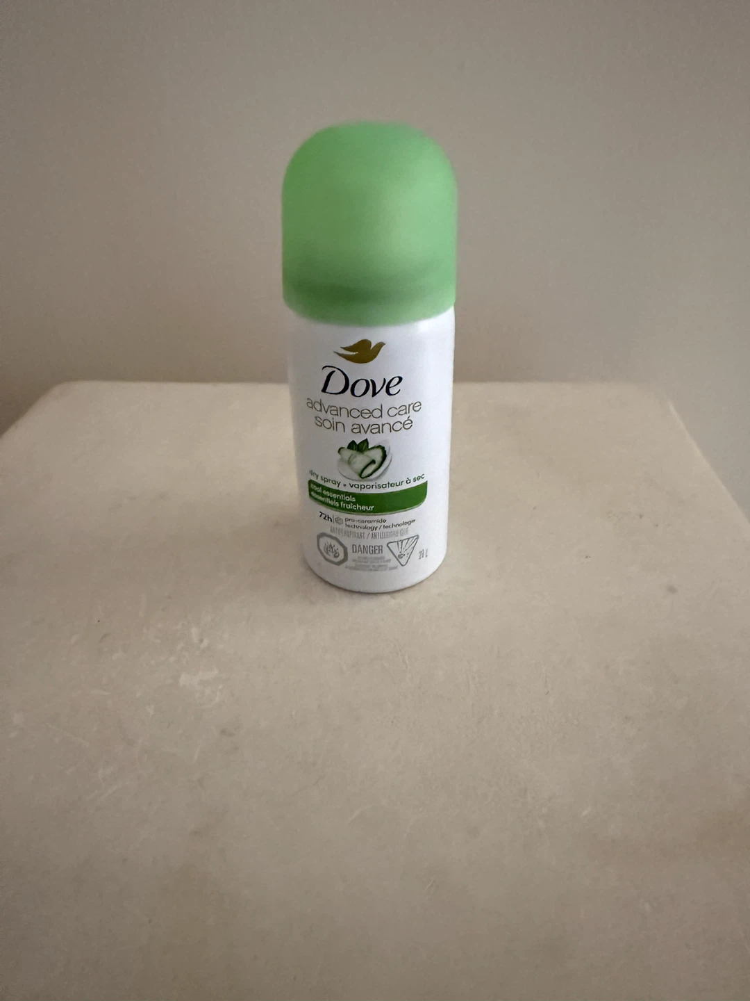 Dove Advanced Care Cool Essentials Dry Spray