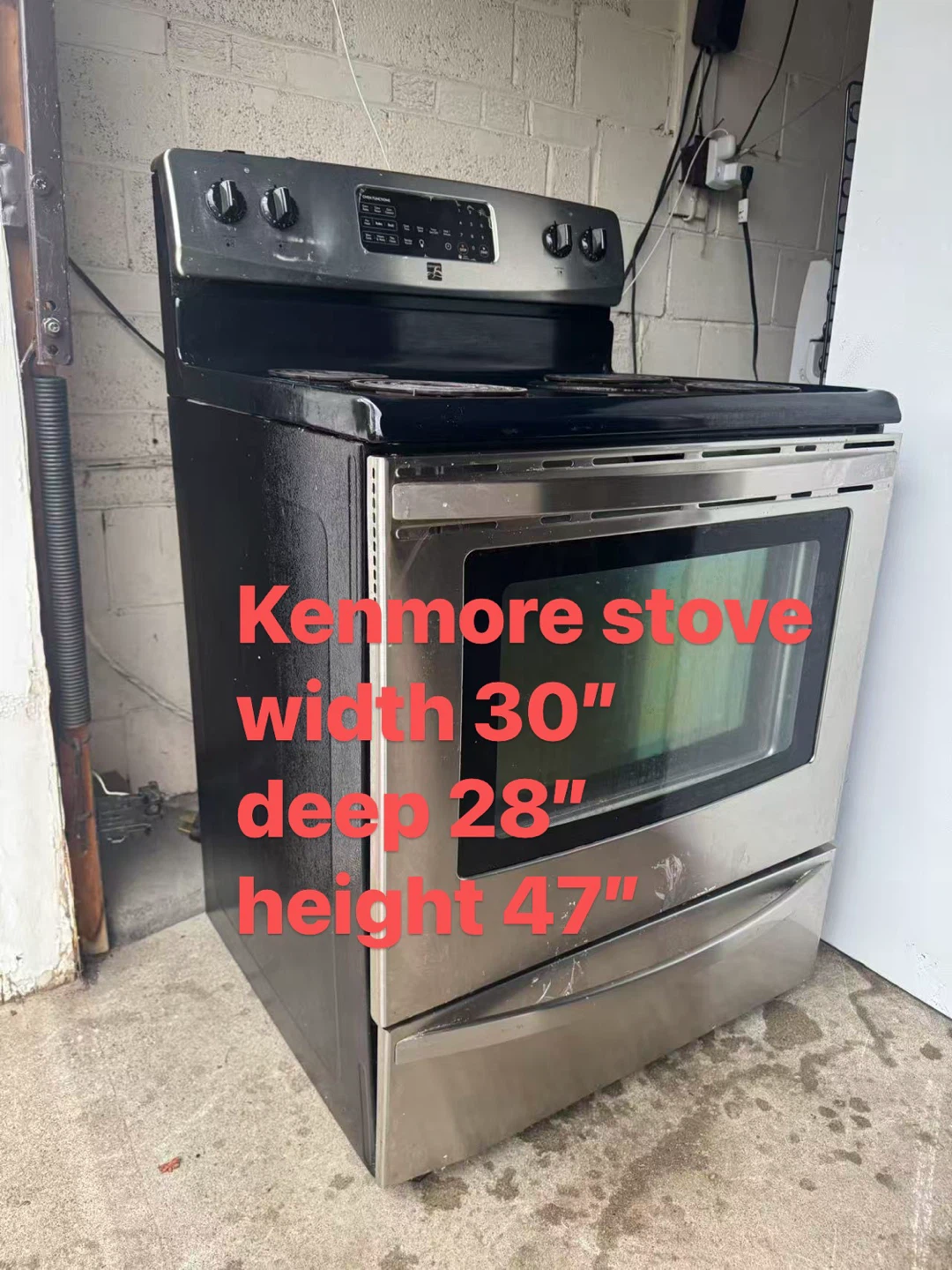 Good condition Kenmore stove $200