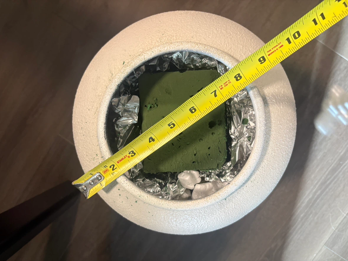 White textured floor vase - photo 3