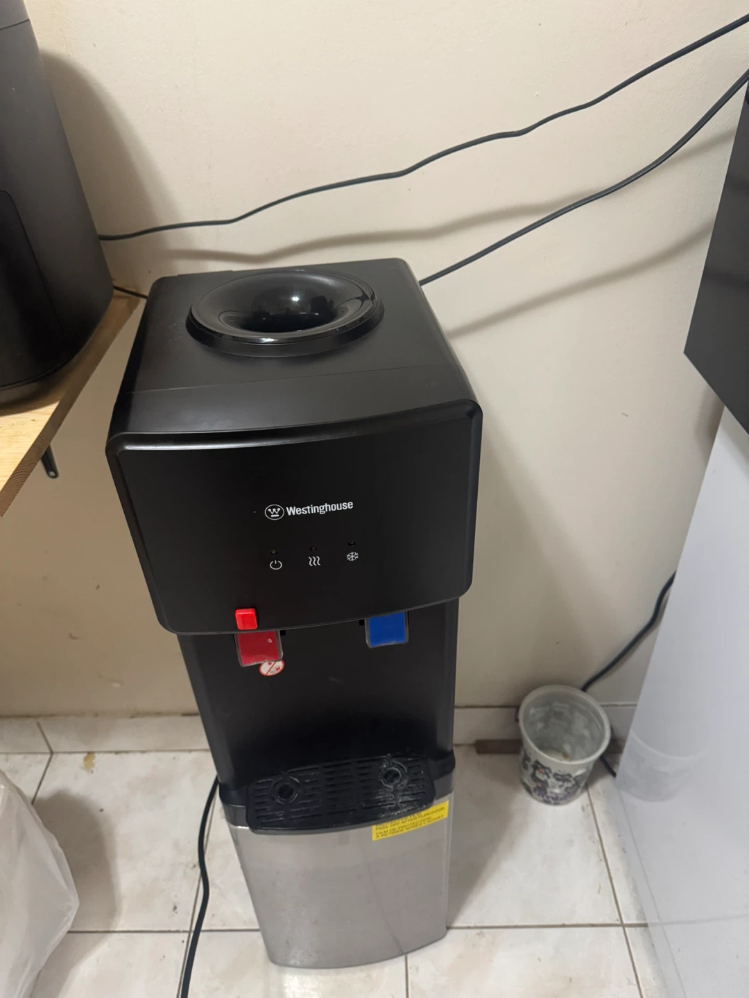 Westinghouse Hot and Cold Water Dispenser - photo 2