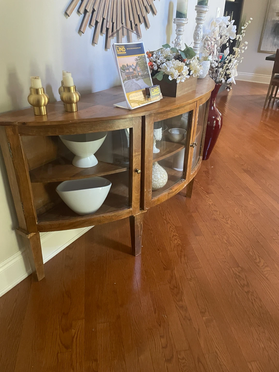 Wooden Curved Display Cabinet - photo 3